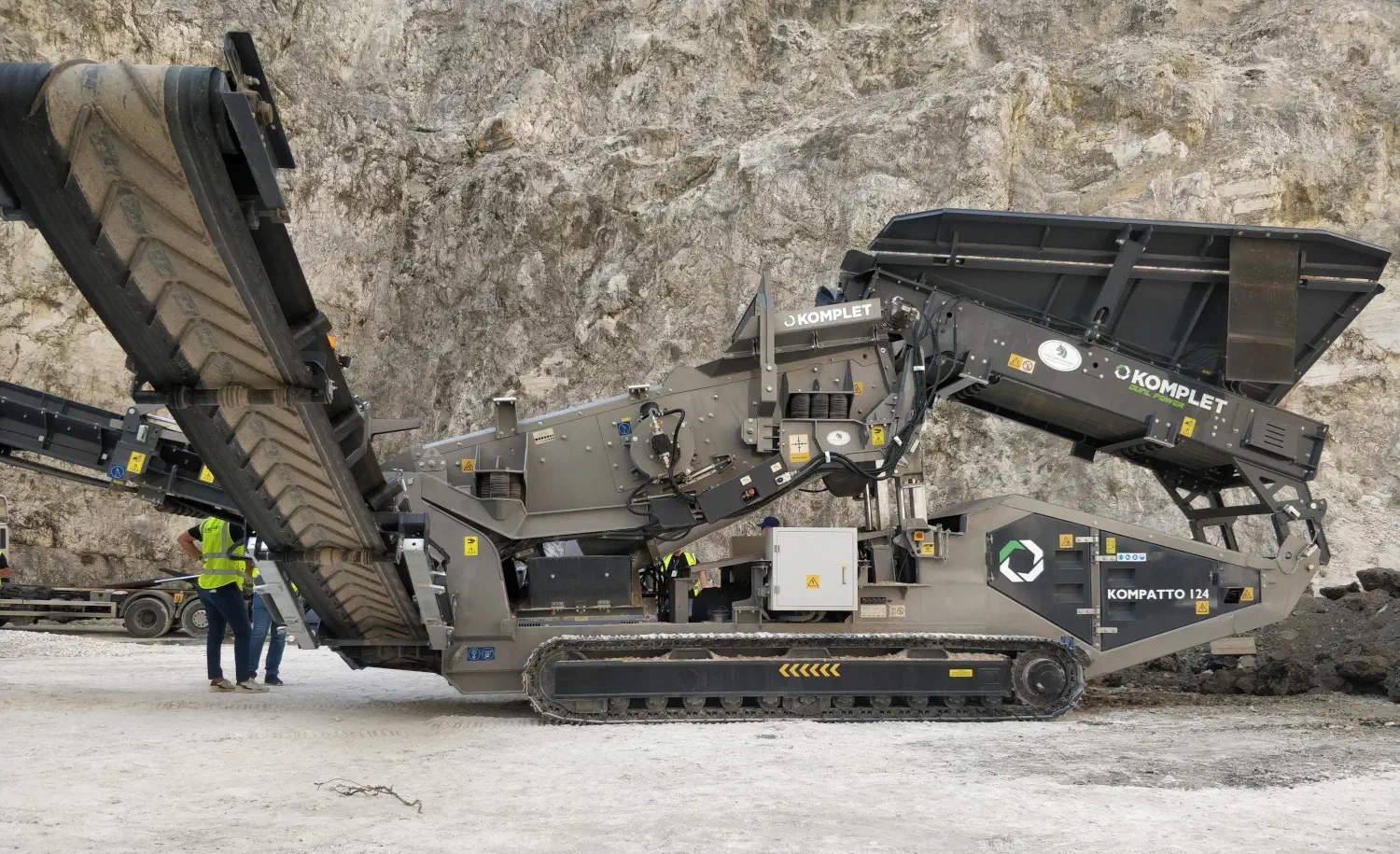 Мощный вибрационный грохот для крупных камней и строительного мусора Komplet Kompatto 124