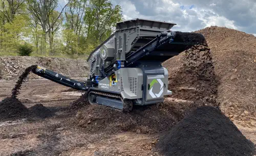 Сверхмобильный компактный грохот на гусеничном ходу Kompatto 221