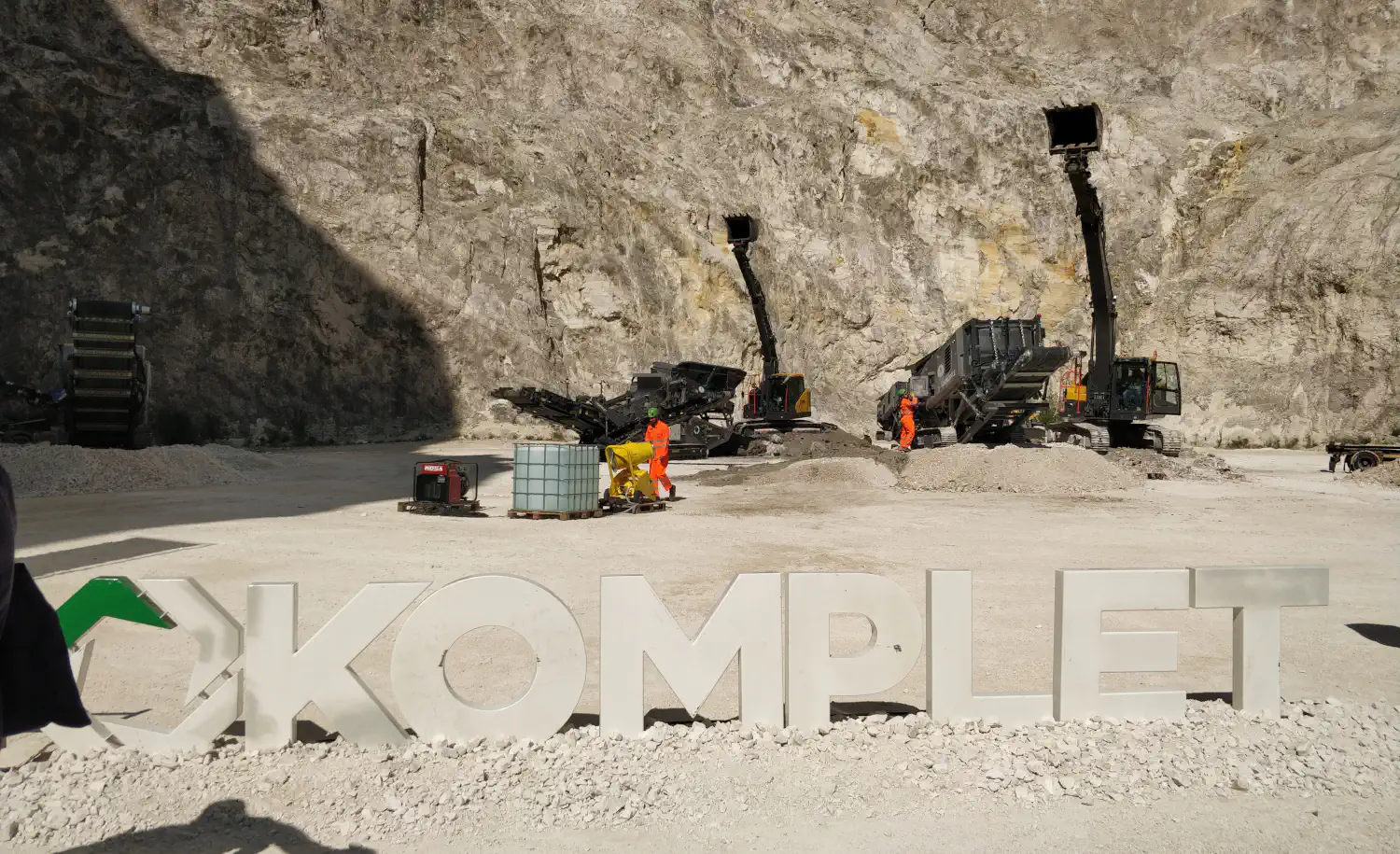 Презентация мобильных дробилок и грохотов Komplet