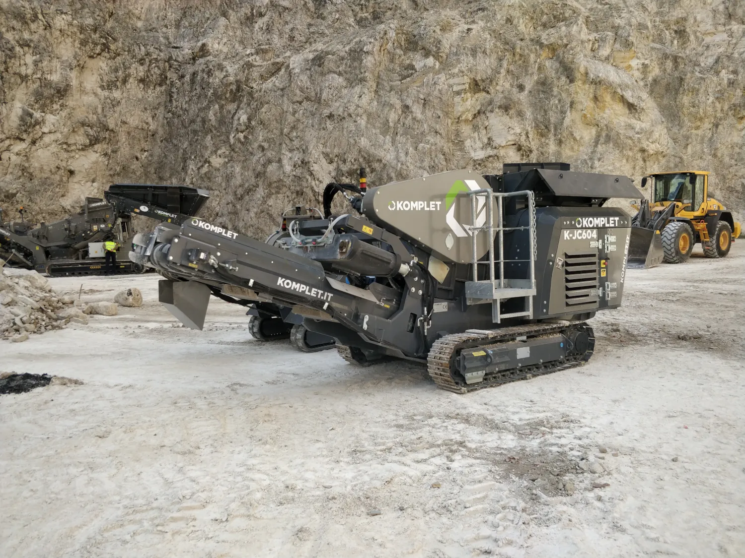 Щековая дробилка K-JC 604 в карьере